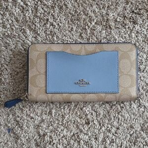Coach Tan Blue Zip Wallet